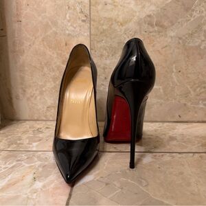 Louboutin So Kate 120 Black in Patent leather